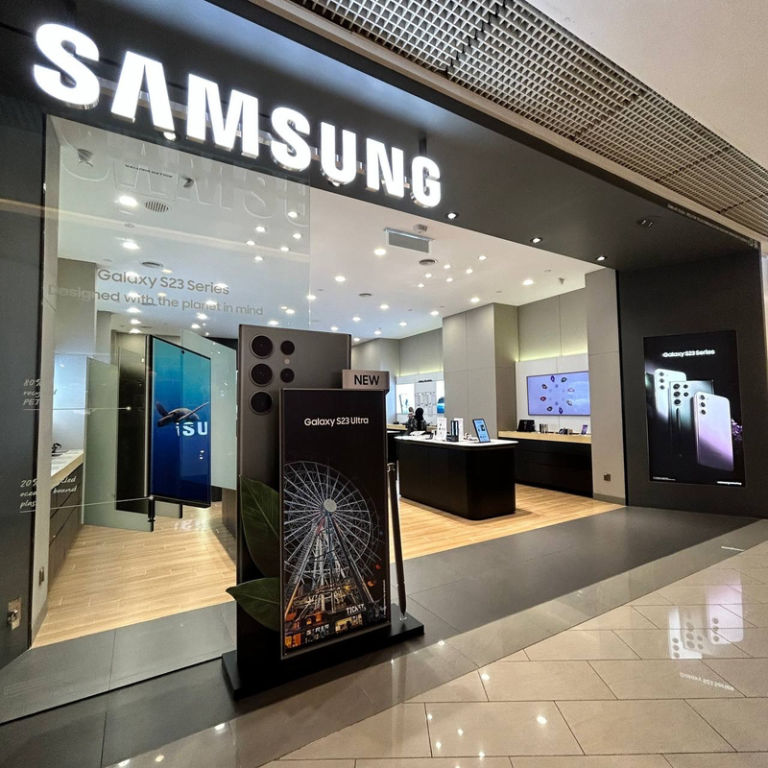 samsung mobile phone outlet near me